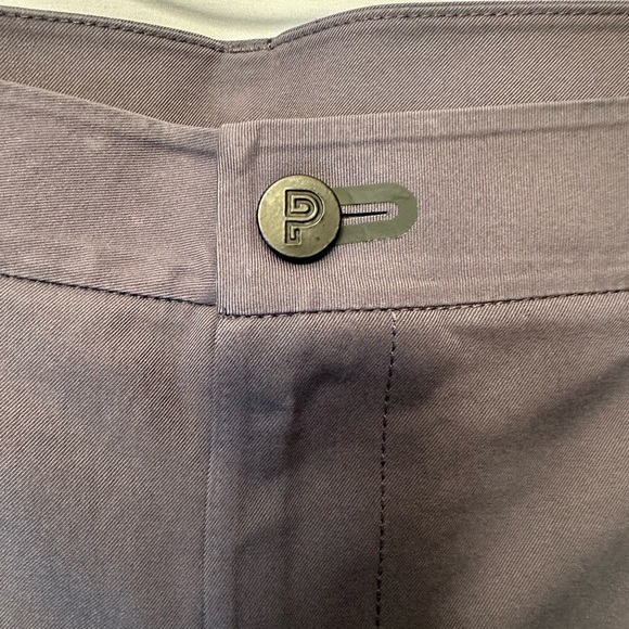 Public Rec Dealmaker Chino+ Short Men’s 44x8 Dark Blue Gray Performance Golf $88 - Picture 2 of 9